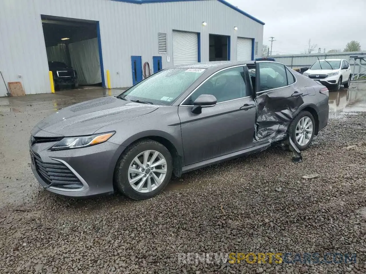 1 Photograph of a damaged car 4T1C11BK5RU123258 TOYOTA CAMRY 2024