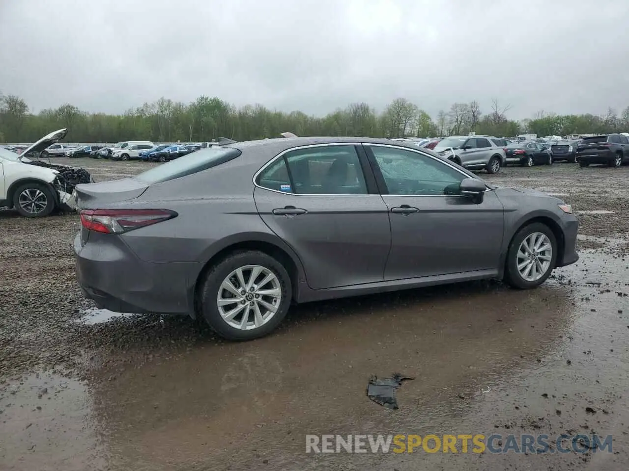 3 Photograph of a damaged car 4T1C11BK5RU123258 TOYOTA CAMRY 2024