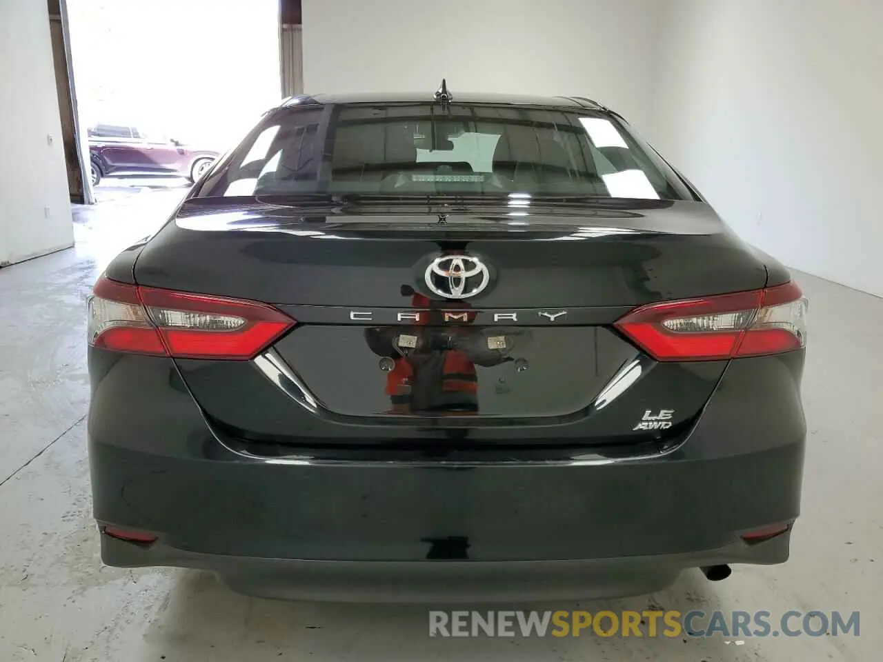 6 Photograph of a damaged car 4T1C11BK7RU117512 TOYOTA CAMRY 2024