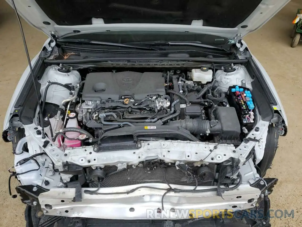11 Photograph of a damaged car 4T1C31AK1RU070506 TOYOTA CAMRY 2024