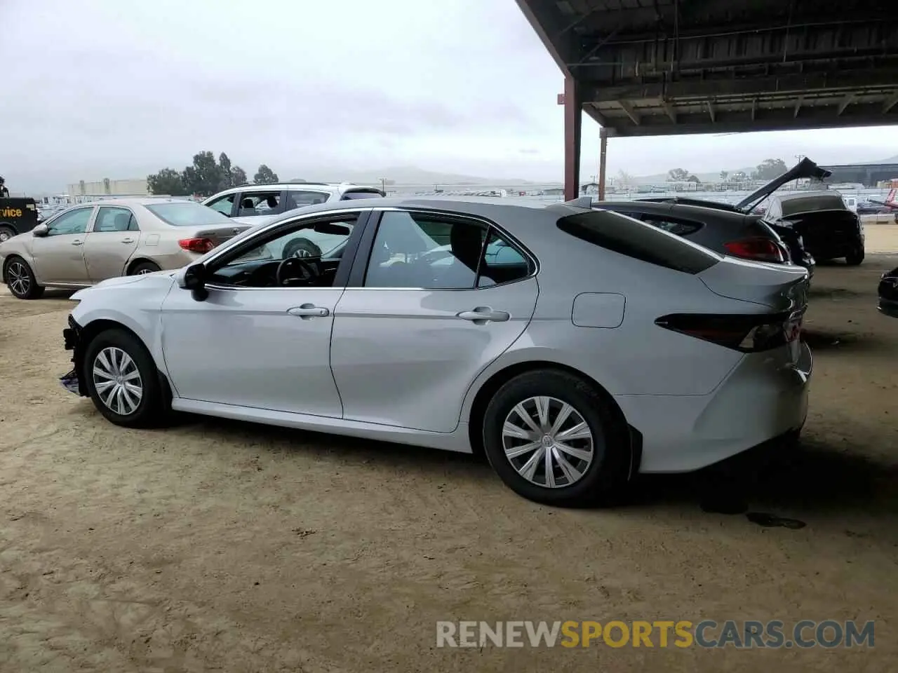 2 Photograph of a damaged car 4T1C31AK1RU070506 TOYOTA CAMRY 2024