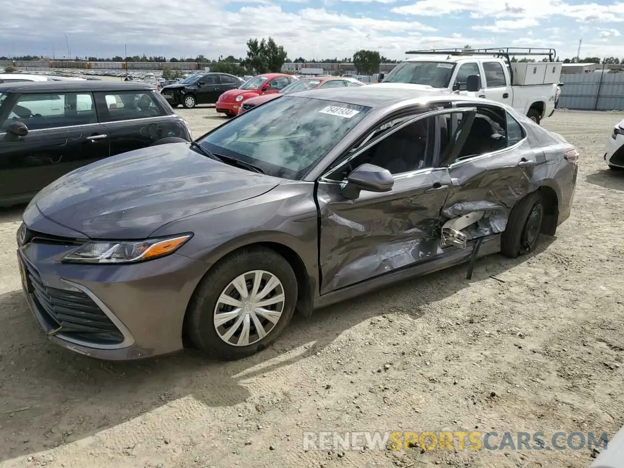 1 Photograph of a damaged car 4T1C31AK2RU631893 TOYOTA CAMRY 2024