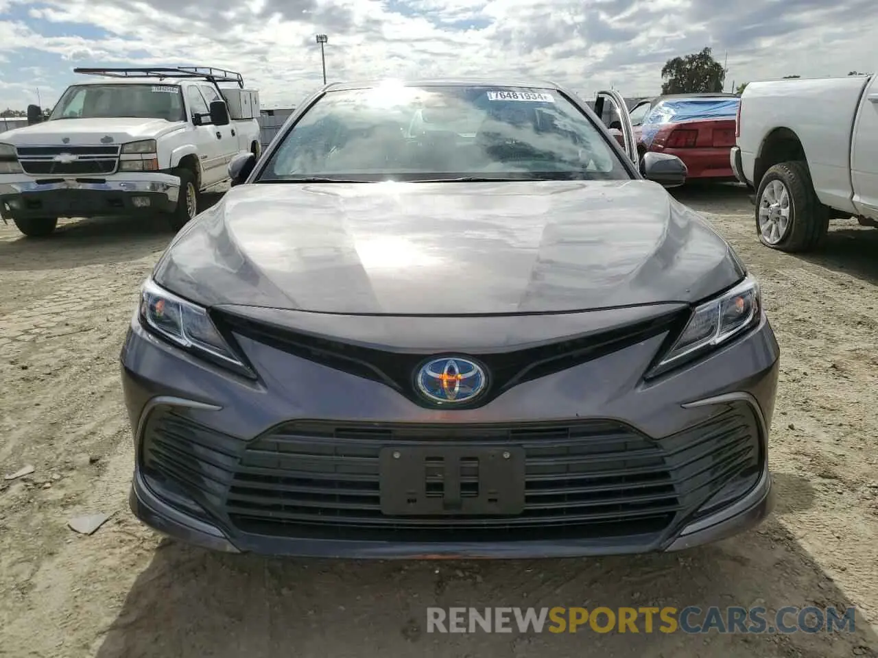 5 Photograph of a damaged car 4T1C31AK2RU631893 TOYOTA CAMRY 2024