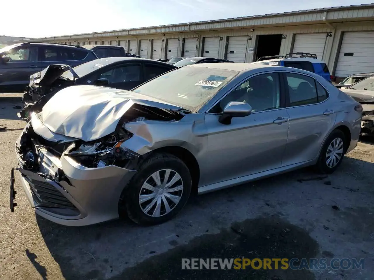 1 Photograph of a damaged car 4T1C31AK5RU070122 TOYOTA CAMRY 2024
