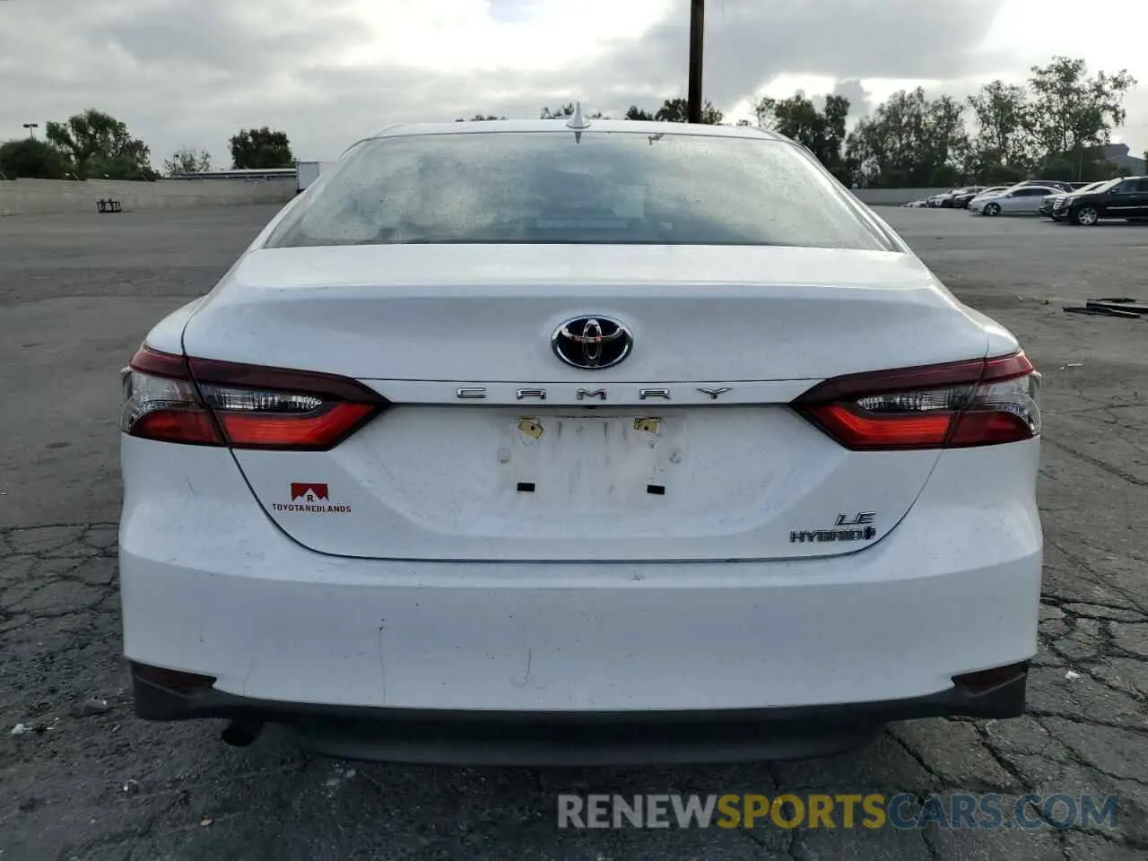 6 Photograph of a damaged car 4T1C31AK9RU071046 TOYOTA CAMRY 2024