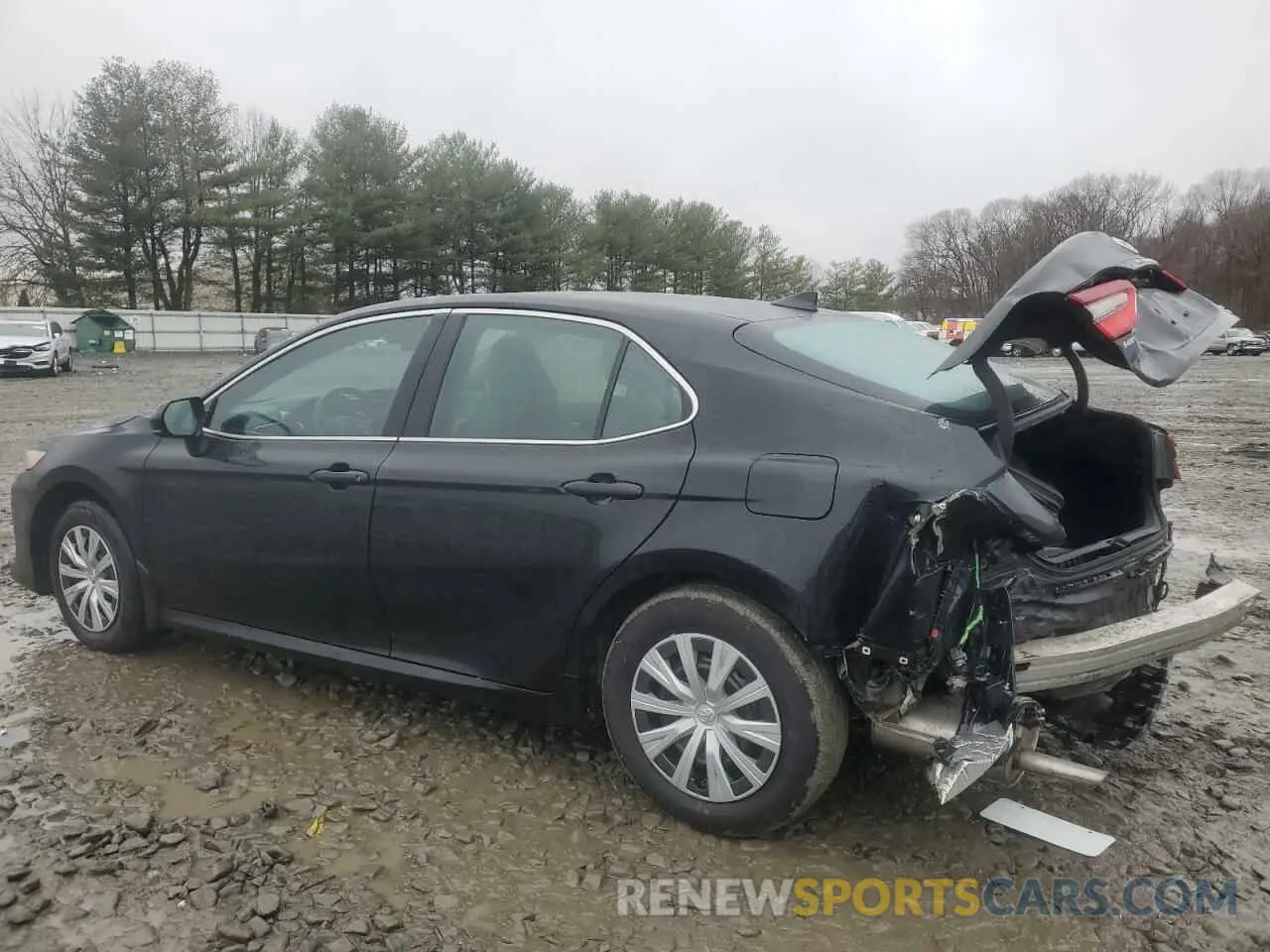 2 Photograph of a damaged car 4T1C31AKXRU625159 TOYOTA CAMRY 2024