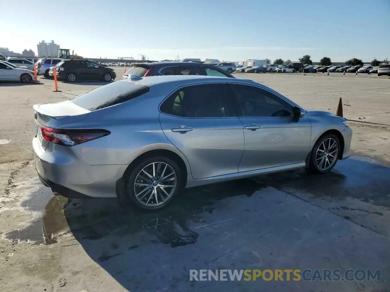 3 Photograph of a damaged car 4T1F11AK2RU893884 TOYOTA CAMRY 2024