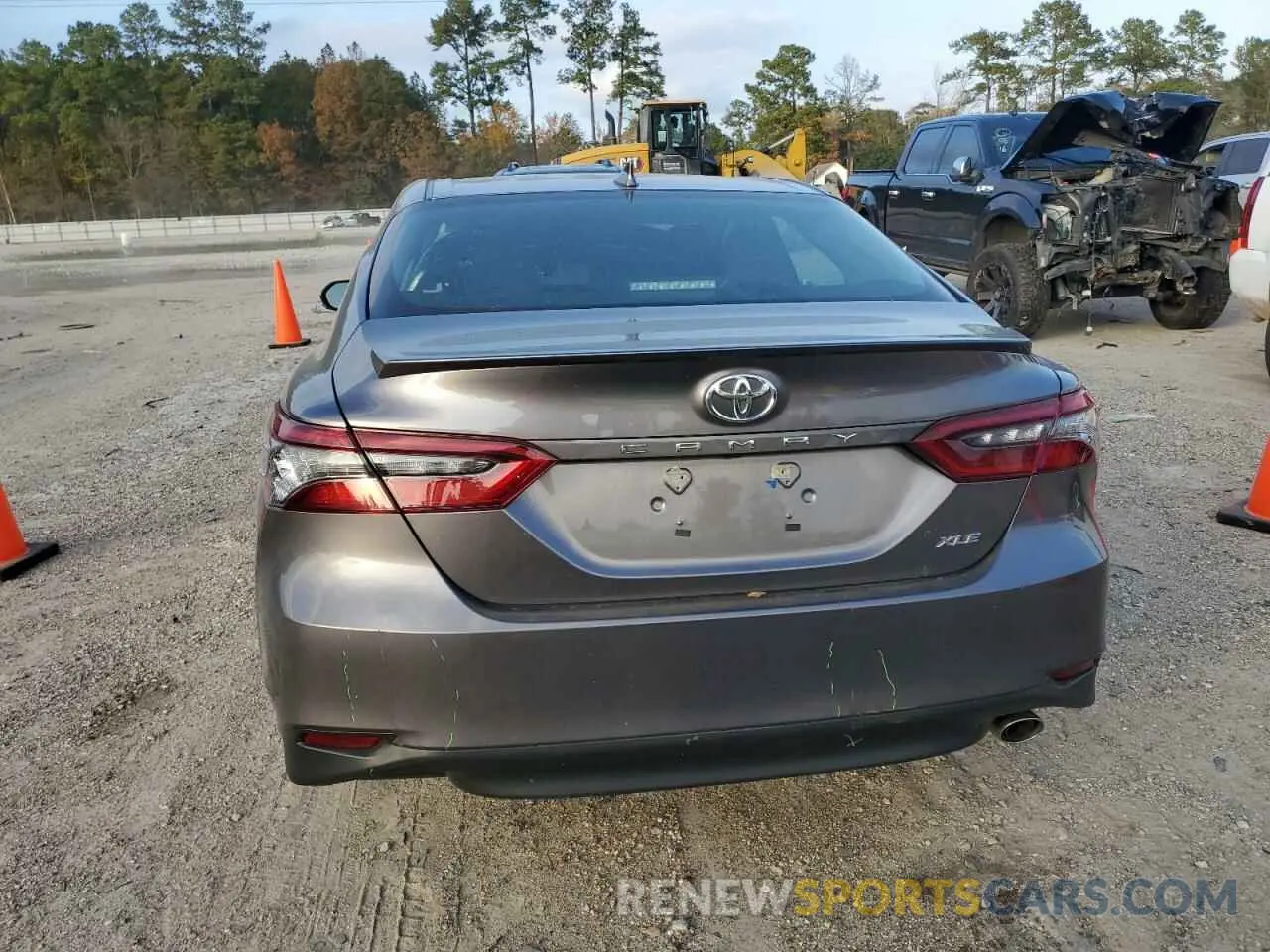 6 Photograph of a damaged car 4T1F11AK9RU224429 TOYOTA CAMRY 2024
