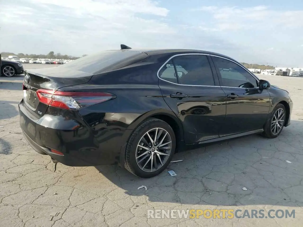 3 Photograph of a damaged car 4T1F11AKXRU880333 TOYOTA CAMRY 2024