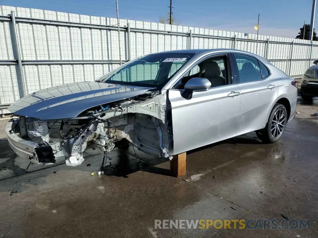 1 Photograph of a damaged car 4T1F11BK7RU112498 TOYOTA CAMRY 2024