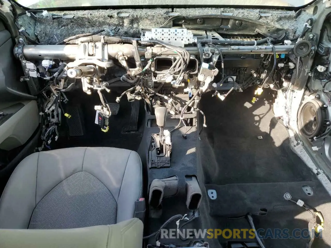8 Photograph of a damaged car 4T1F11BK7RU112498 TOYOTA CAMRY 2024