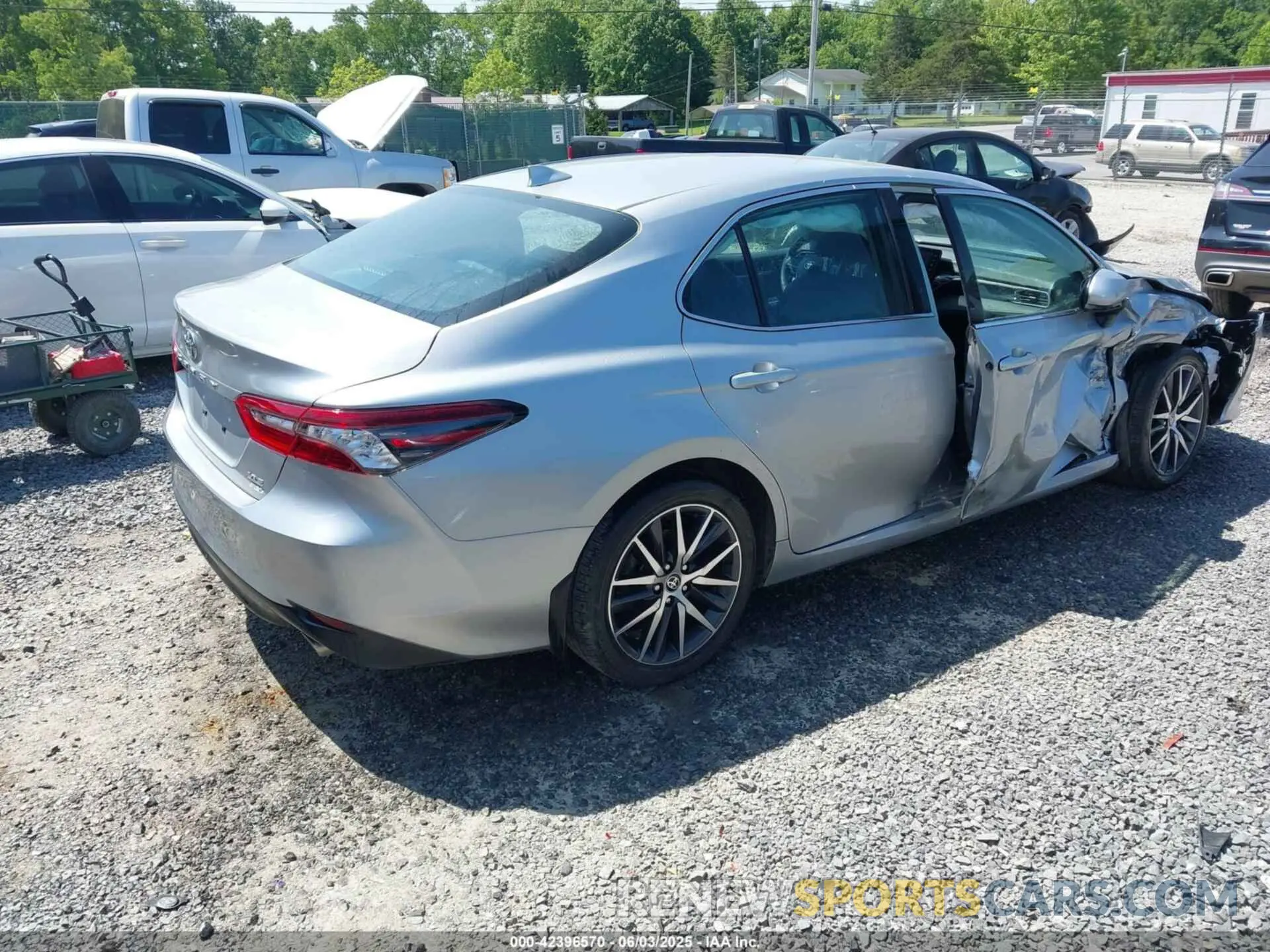 4 Photograph of a damaged car 4T1F11BK8RU127477 TOYOTA CAMRY 2024