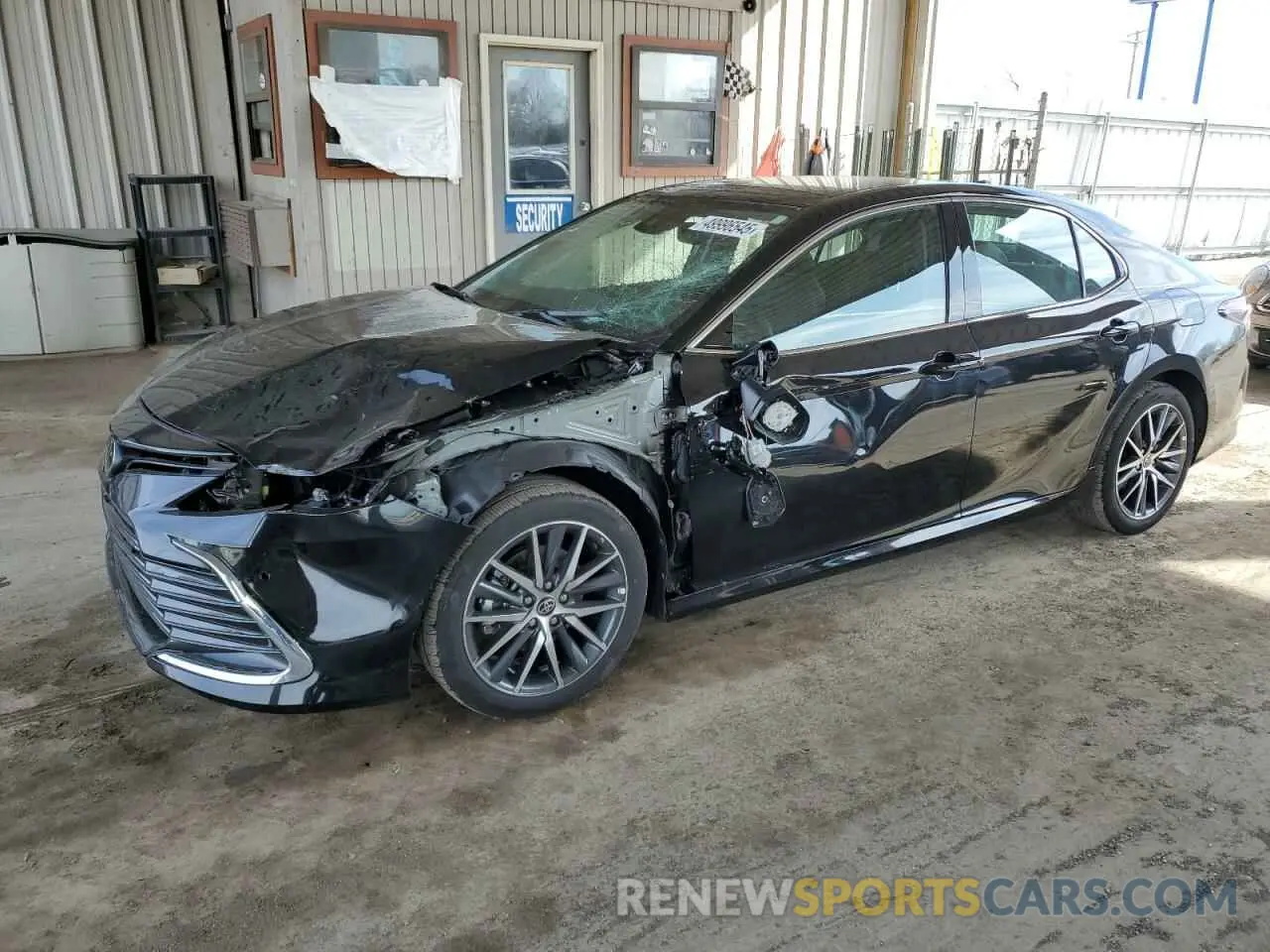 1 Photograph of a damaged car 4T1F11BK9RU117833 TOYOTA CAMRY 2024