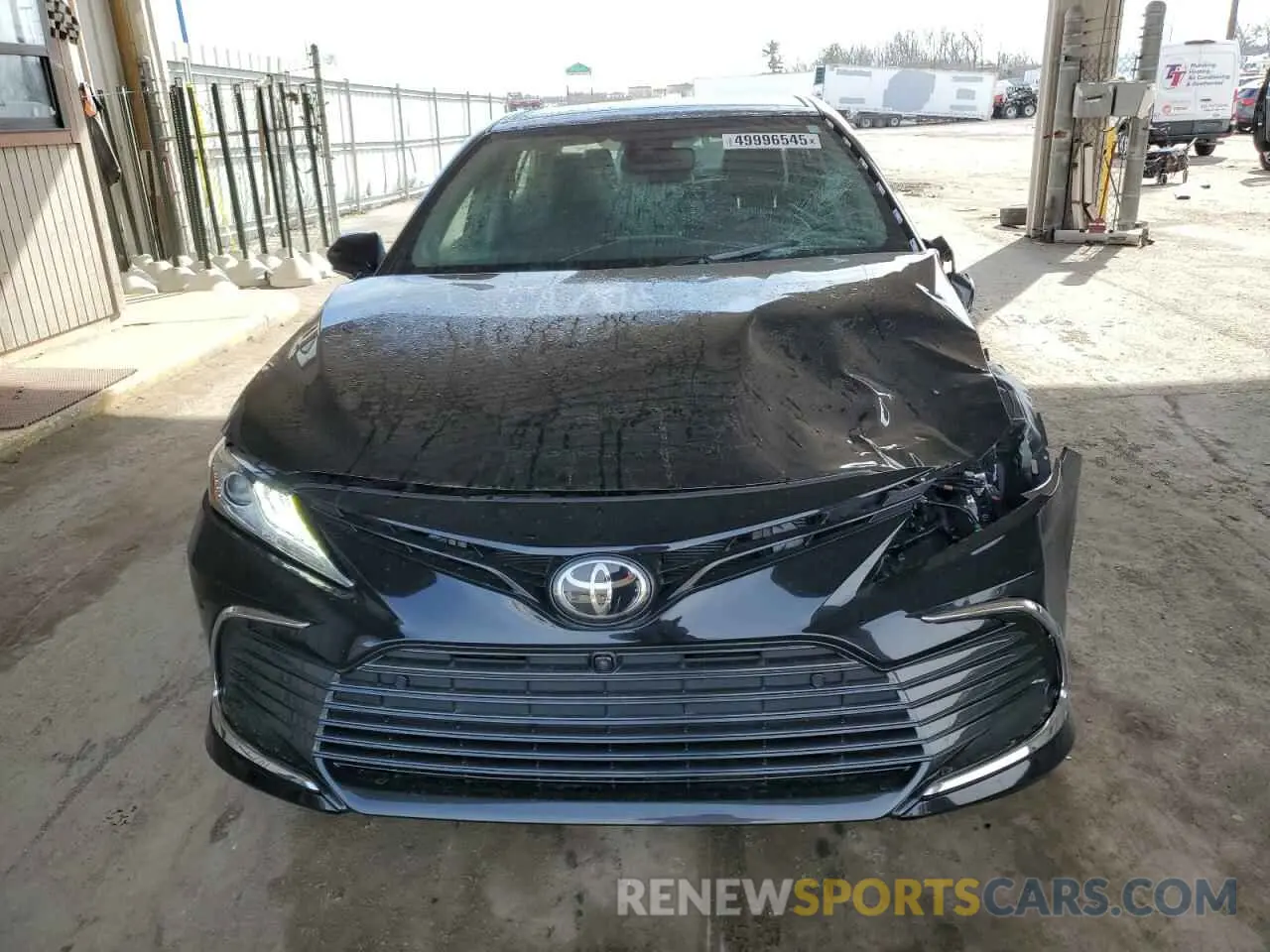 5 Photograph of a damaged car 4T1F11BK9RU117833 TOYOTA CAMRY 2024