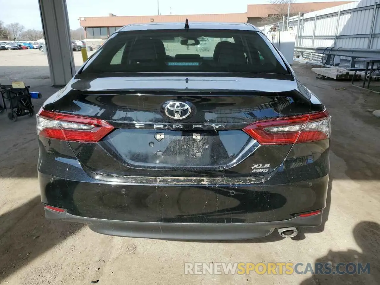 6 Photograph of a damaged car 4T1F11BK9RU117833 TOYOTA CAMRY 2024