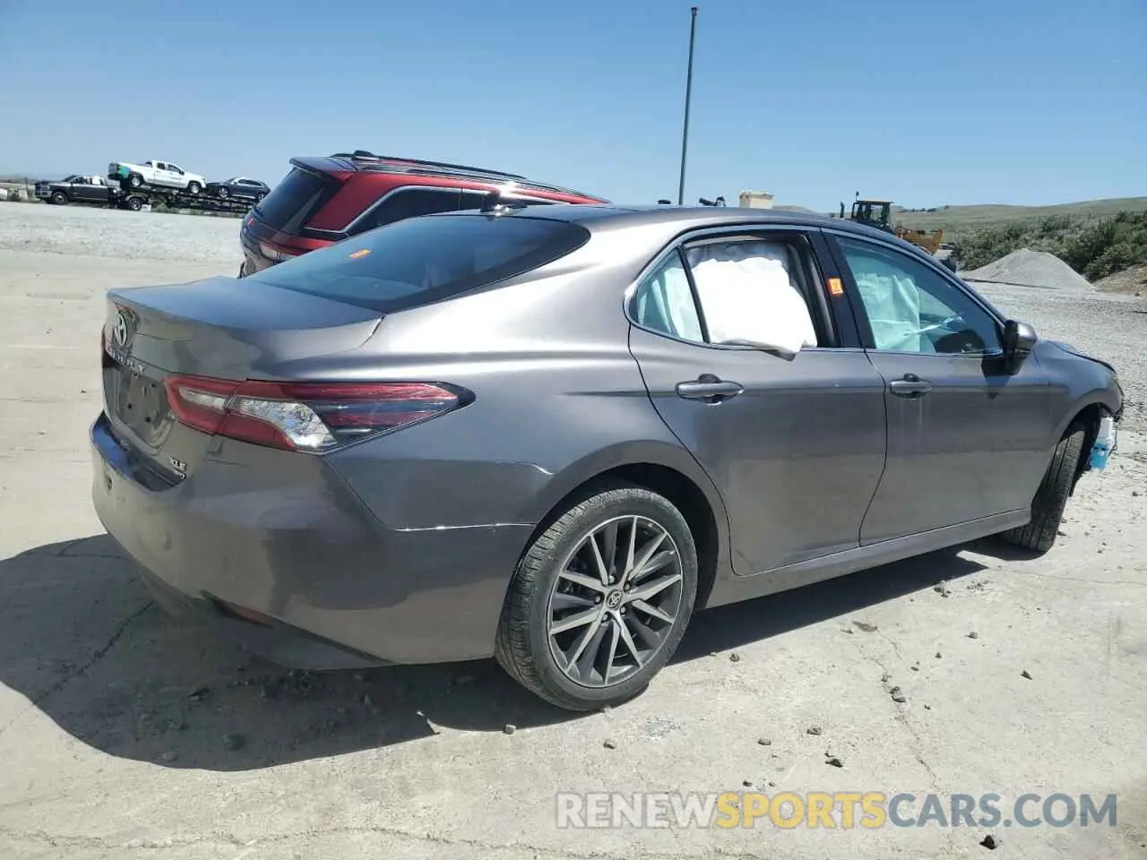 3 Photograph of a damaged car 4T1F11BKXRU110468 TOYOTA CAMRY 2024