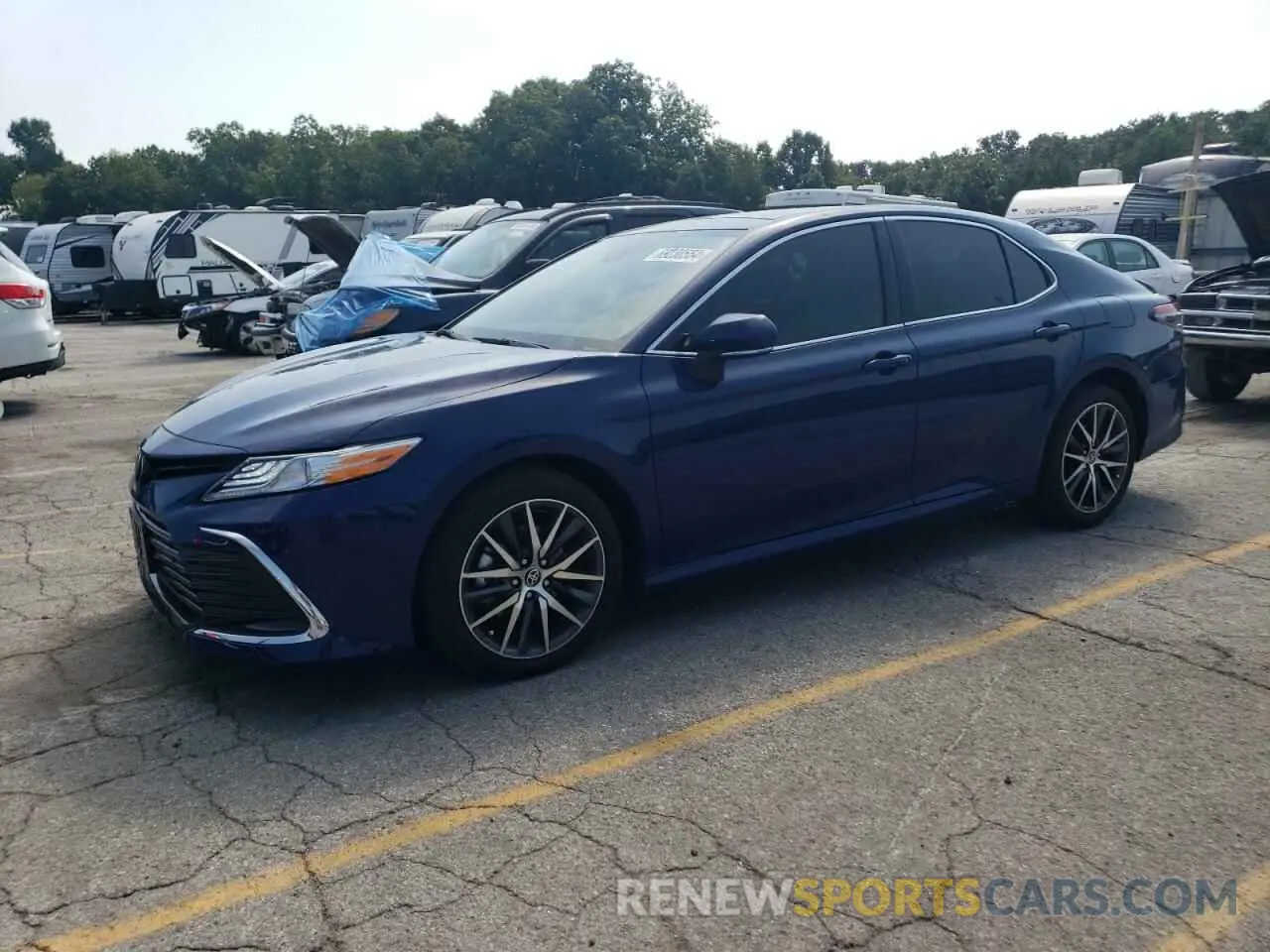 1 Photograph of a damaged car 4T1F11BKXRU120384 TOYOTA CAMRY 2024