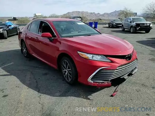 11 Photograph of a damaged car 4T1F31AK1RU061060 TOYOTA CAMRY 2024