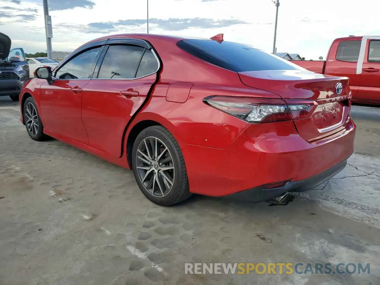 2 Photograph of a damaged car 4T1F31AK3RU072058 TOYOTA CAMRY 2024