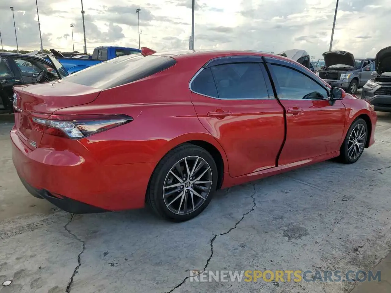 3 Photograph of a damaged car 4T1F31AK3RU072058 TOYOTA CAMRY 2024