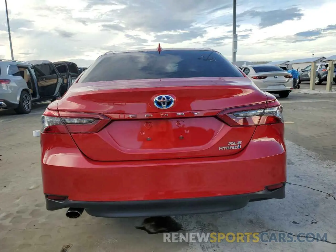 6 Photograph of a damaged car 4T1F31AK3RU072058 TOYOTA CAMRY 2024