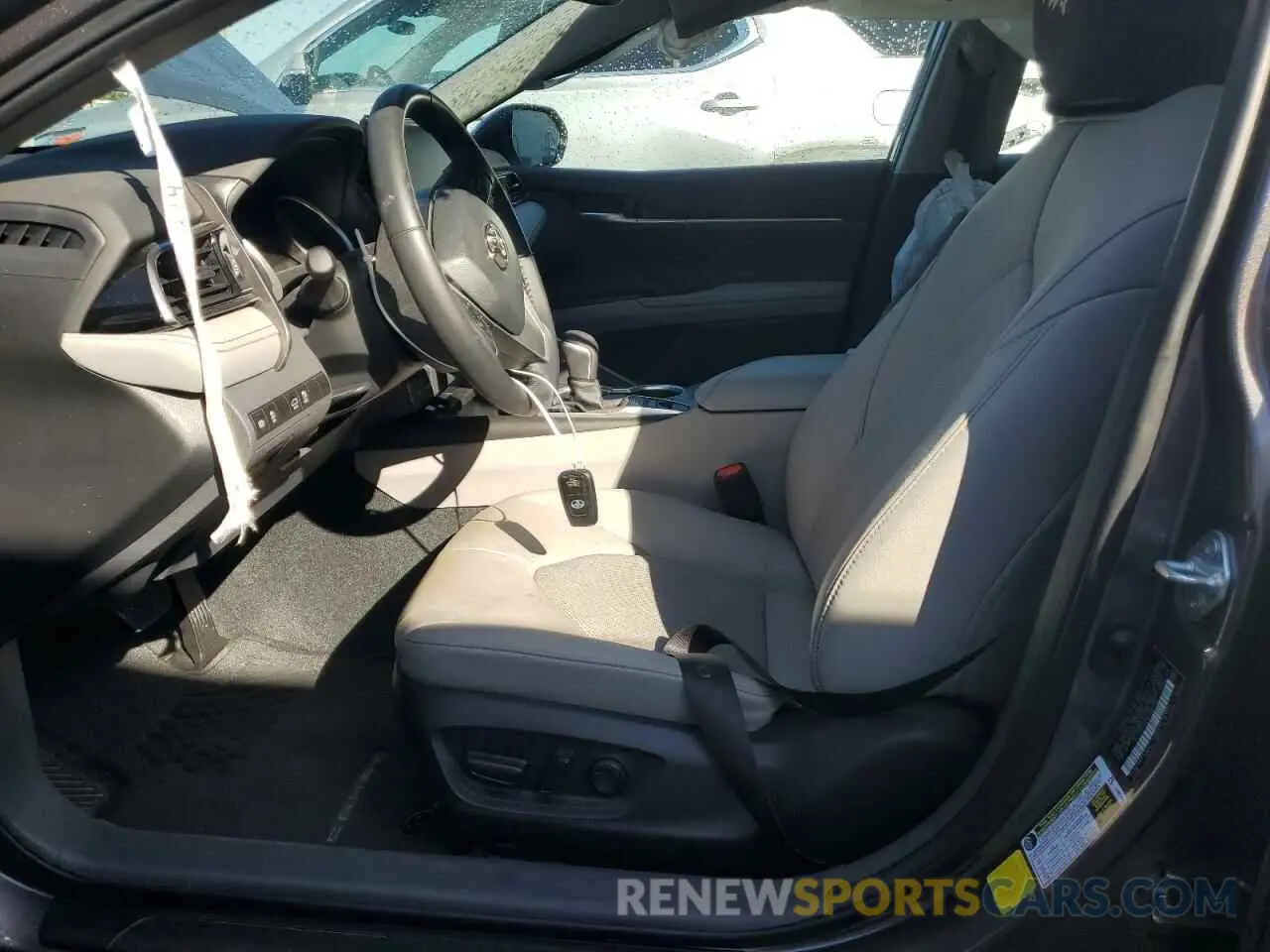 7 Photograph of a damaged car 4T1F31AK4RU061196 TOYOTA CAMRY 2024