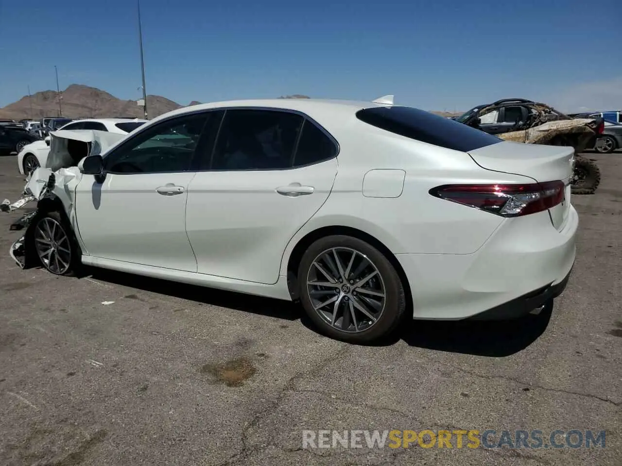 2 Photograph of a damaged car 4T1F31AKXRU067214 TOYOTA CAMRY 2024