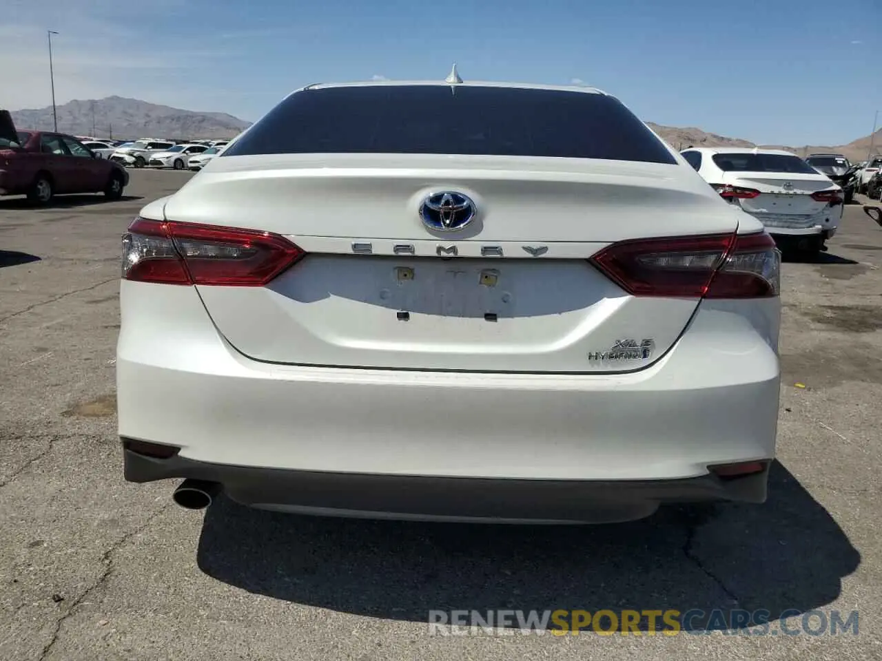 6 Photograph of a damaged car 4T1F31AKXRU067214 TOYOTA CAMRY 2024