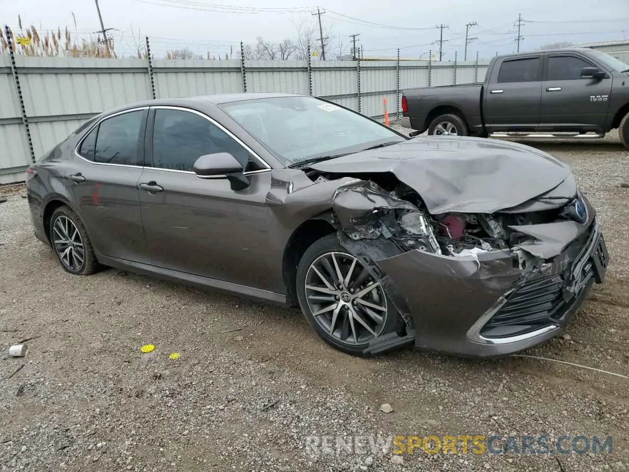 4 Photograph of a damaged car 4T1F31AKXRU626678 TOYOTA CAMRY 2024