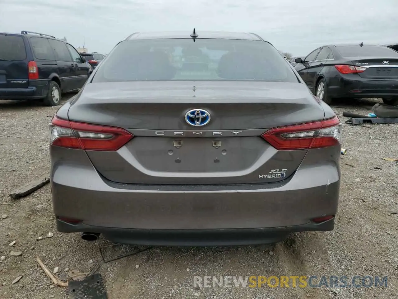 6 Photograph of a damaged car 4T1F31AKXRU626678 TOYOTA CAMRY 2024