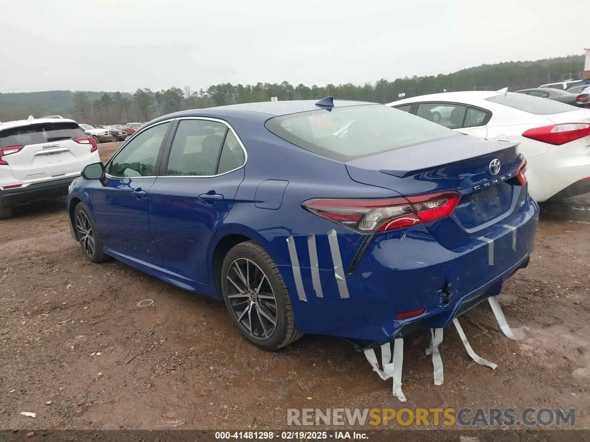 3 Photograph of a damaged car 4T1G11AK0RU203215 TOYOTA CAMRY 2024