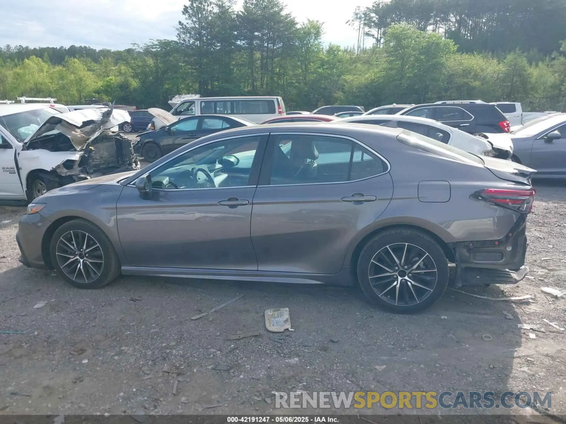 14 Photograph of a damaged car 4T1G11AK0RU851802 TOYOTA CAMRY 2024