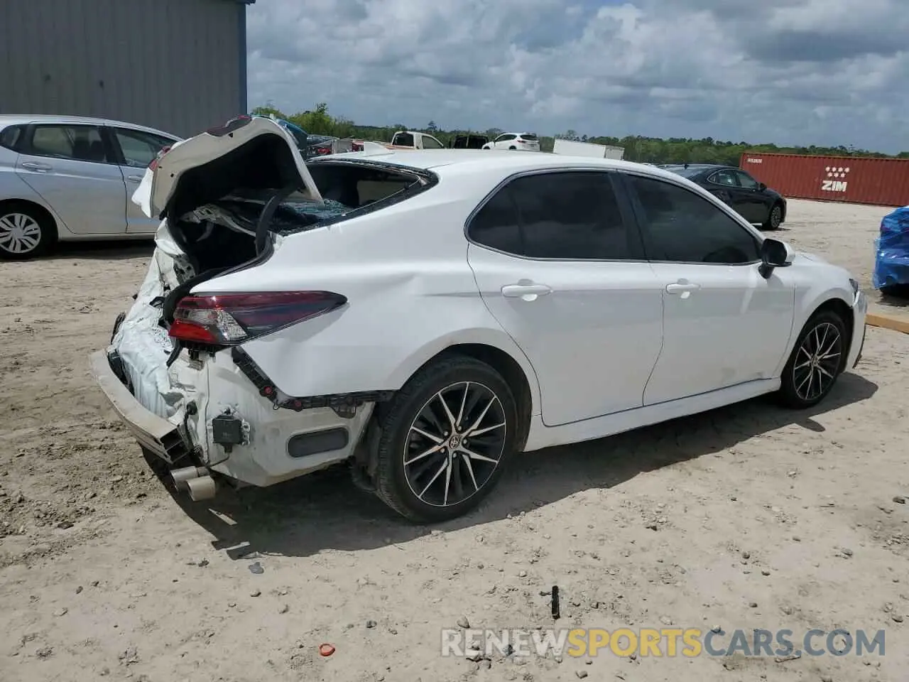 3 Photograph of a damaged car 4T1G11AK0RU870219 TOYOTA CAMRY 2024