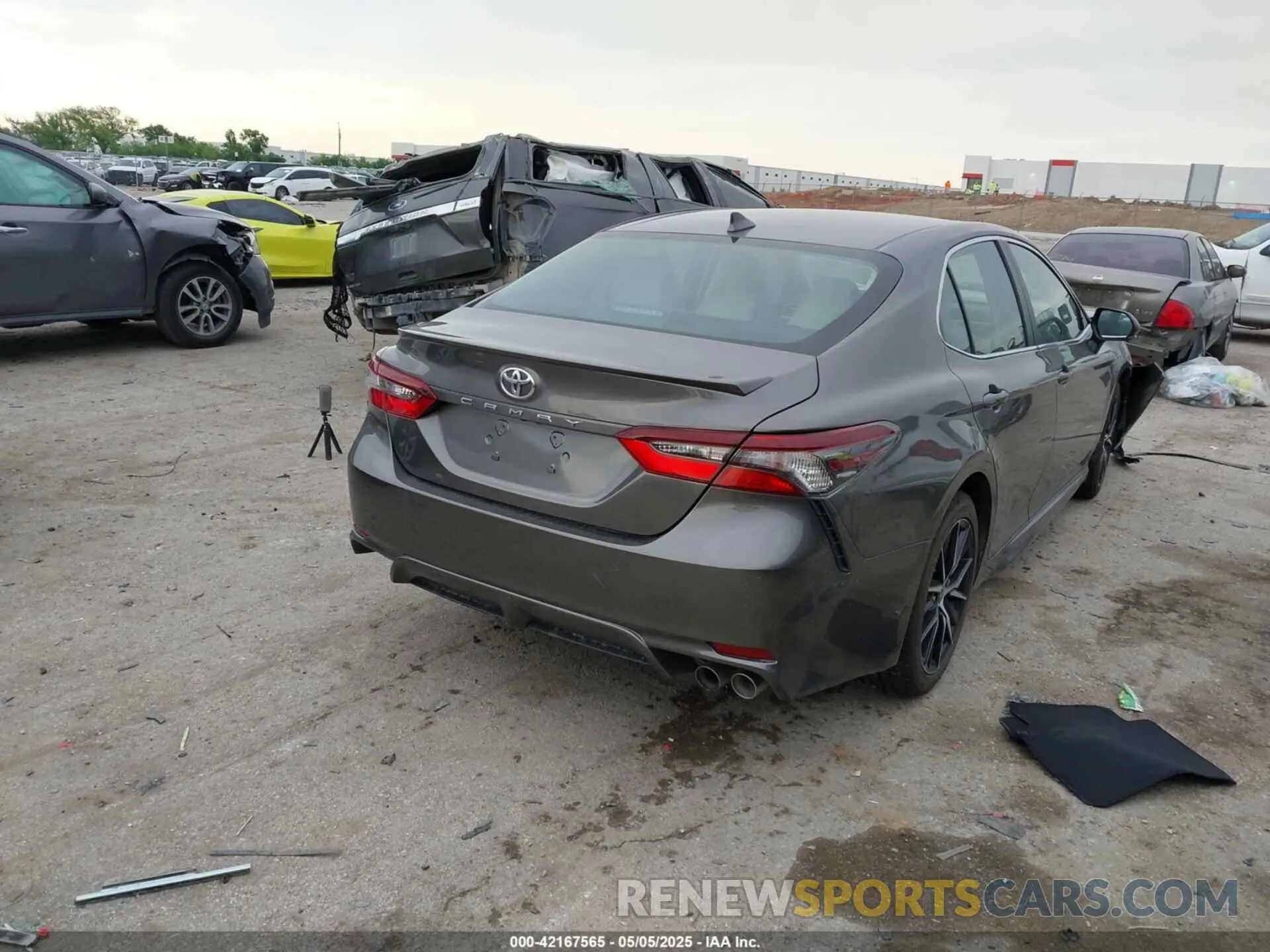 4 Photograph of a damaged car 4T1G11AK0RU885402 TOYOTA CAMRY 2024