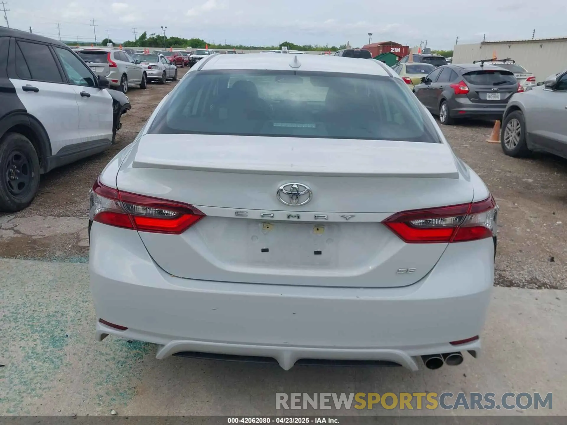 16 Photograph of a damaged car 4T1G11AK1RU212408 TOYOTA CAMRY 2024