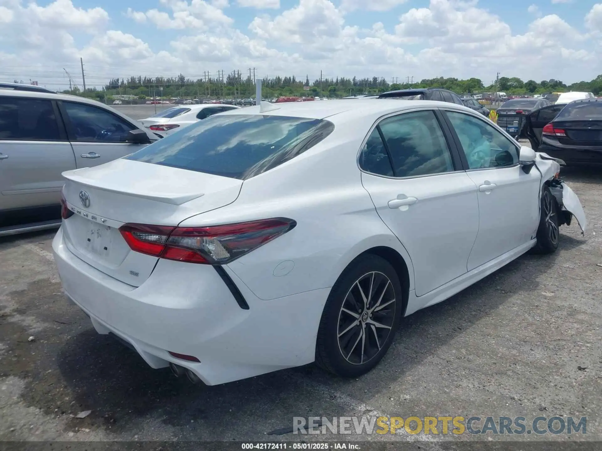 4 Photograph of a damaged car 4T1G11AK1RU888888 TOYOTA CAMRY 2024