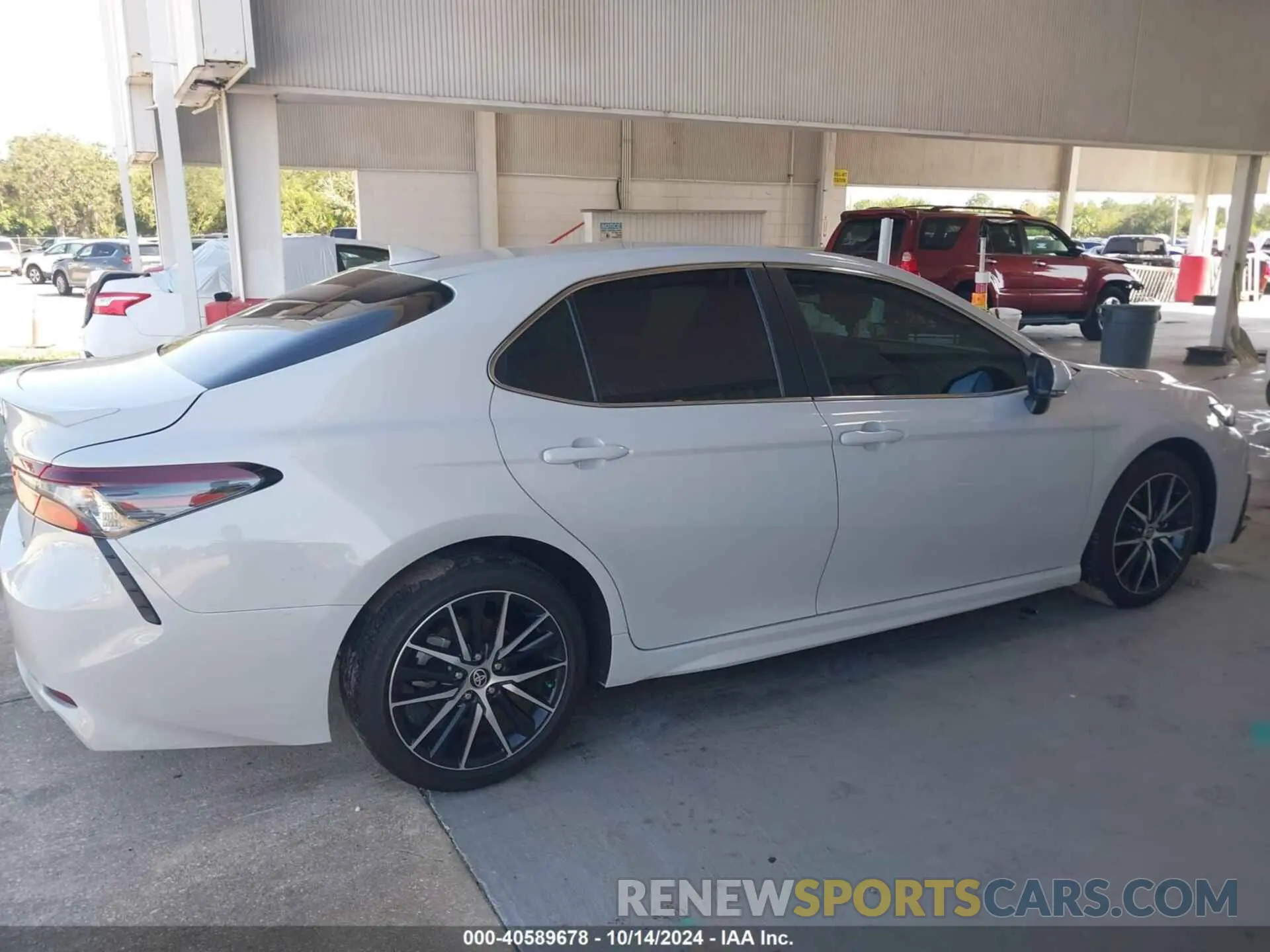 14 Photograph of a damaged car 4T1G11AK2RU258426 TOYOTA CAMRY 2024