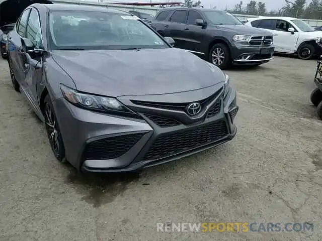 11 Photograph of a damaged car 4T1G11AK3RU260878 TOYOTA CAMRY 2024