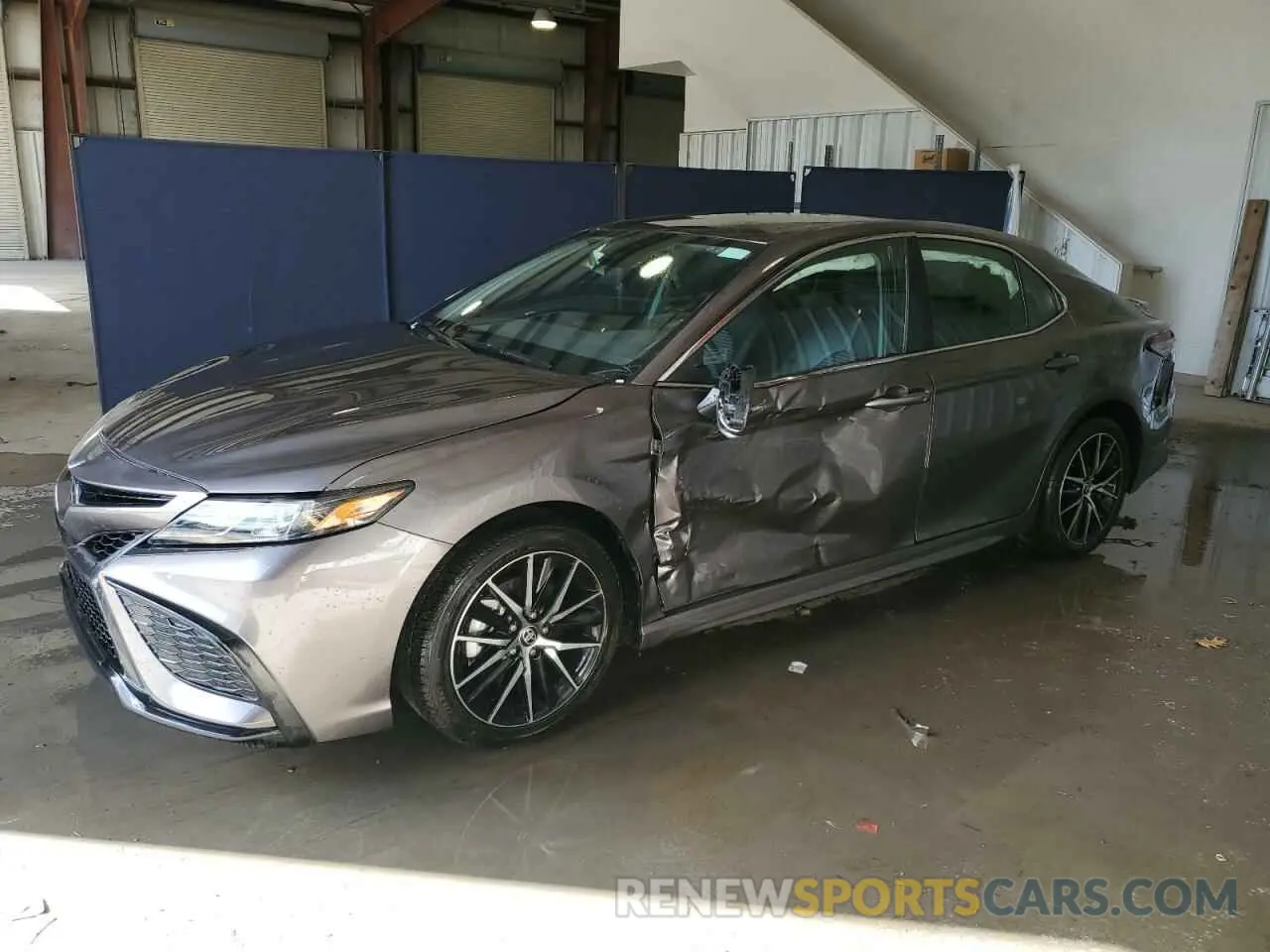 1 Photograph of a damaged car 4T1G11AK3RU868769 TOYOTA CAMRY 2024