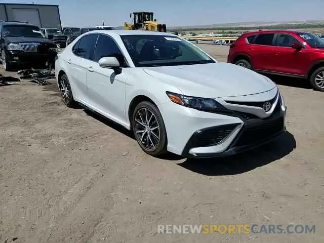 14 Photograph of a damaged car 4T1G11AK5RU250692 TOYOTA CAMRY 2024