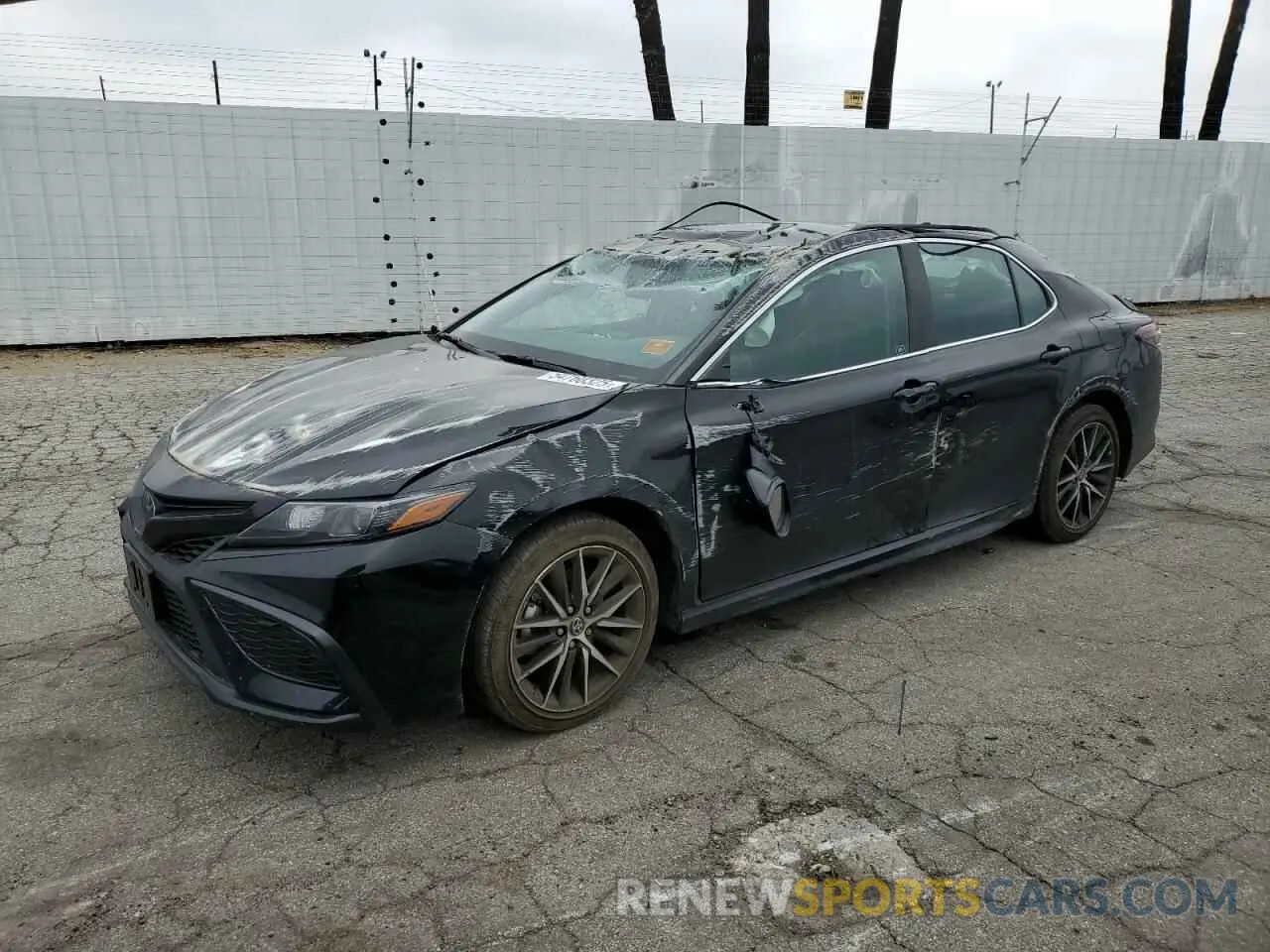 1 Photograph of a damaged car 4T1G11AK5RU257352 TOYOTA CAMRY 2024