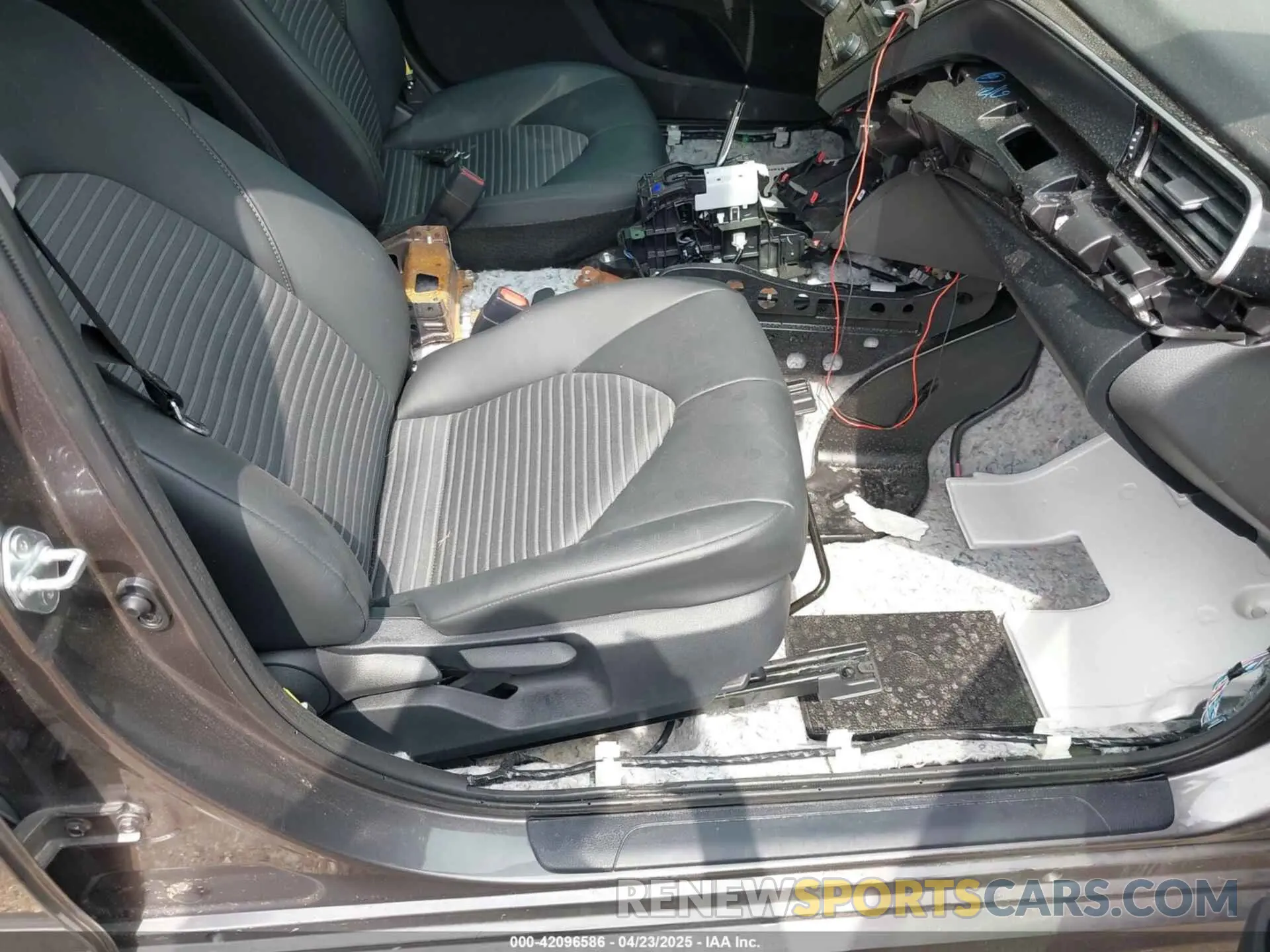5 Photograph of a damaged car 4T1G11AK5RU882740 TOYOTA CAMRY 2024