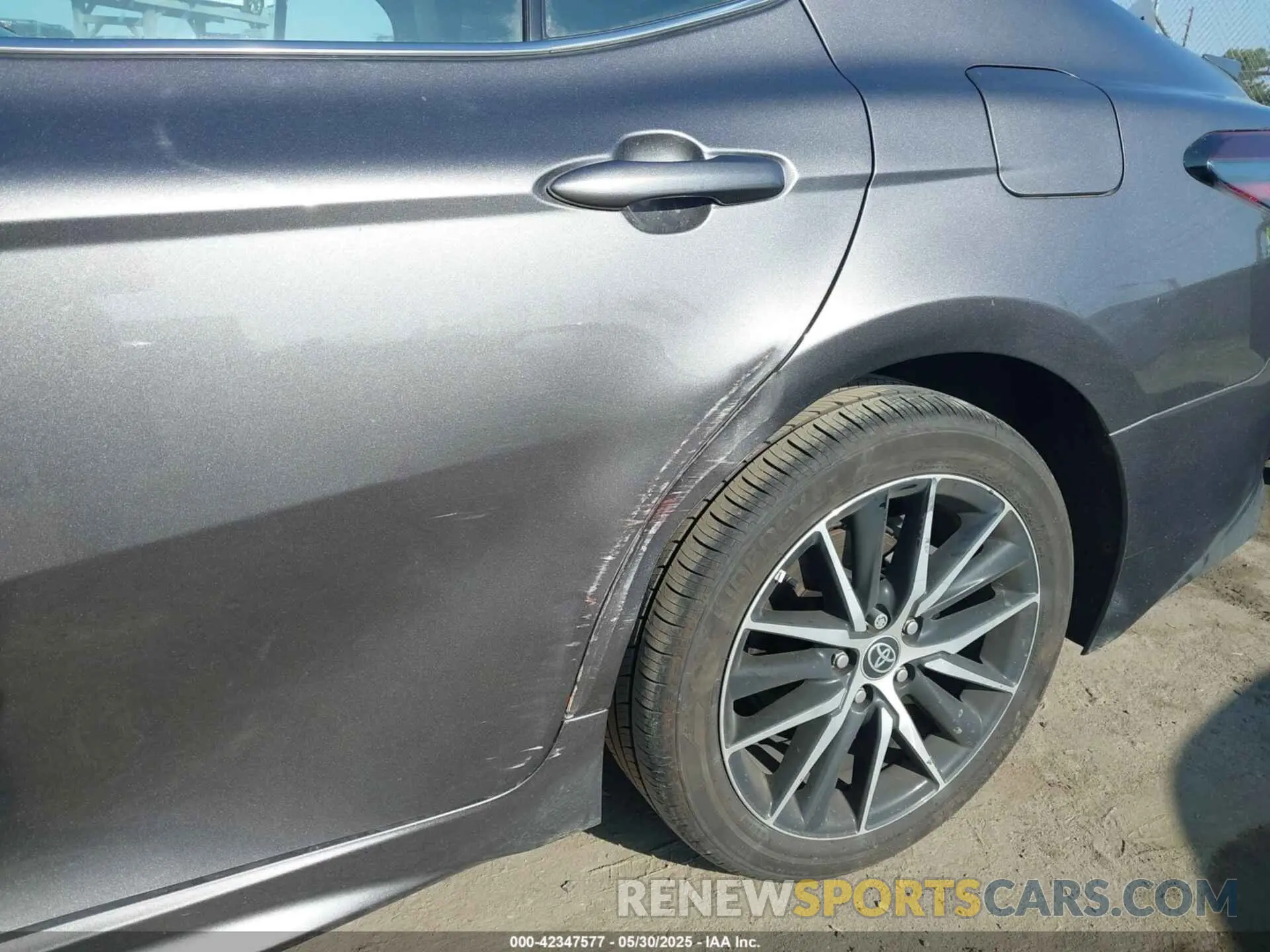 17 Photograph of a damaged car 4T1G11AK5RU890255 TOYOTA CAMRY 2024