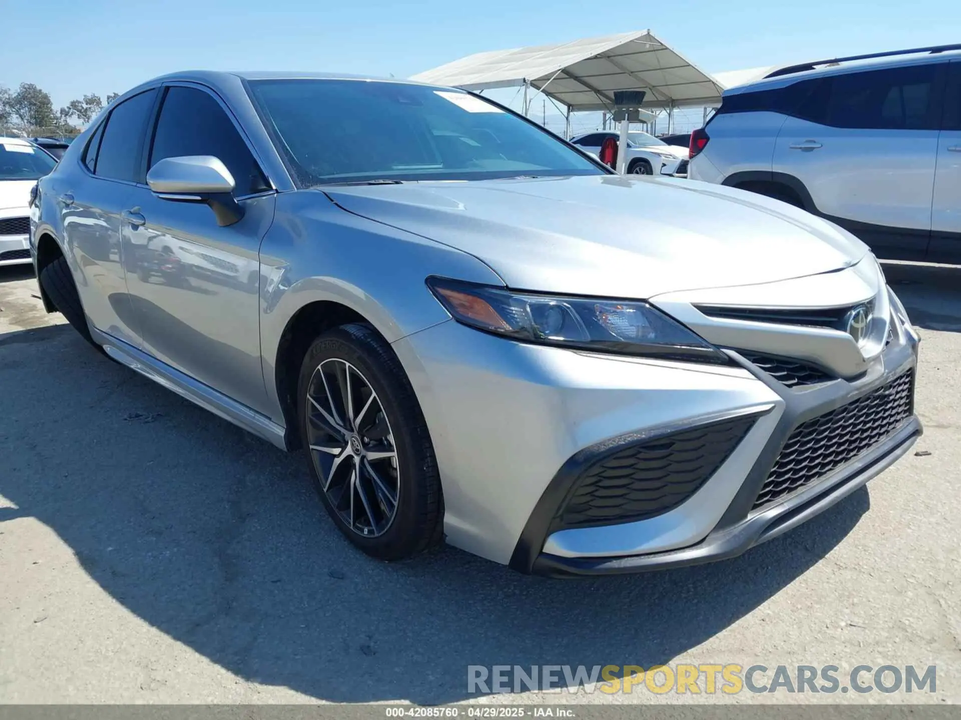 1 Photograph of a damaged car 4T1G11AK5RU902758 TOYOTA CAMRY 2024
