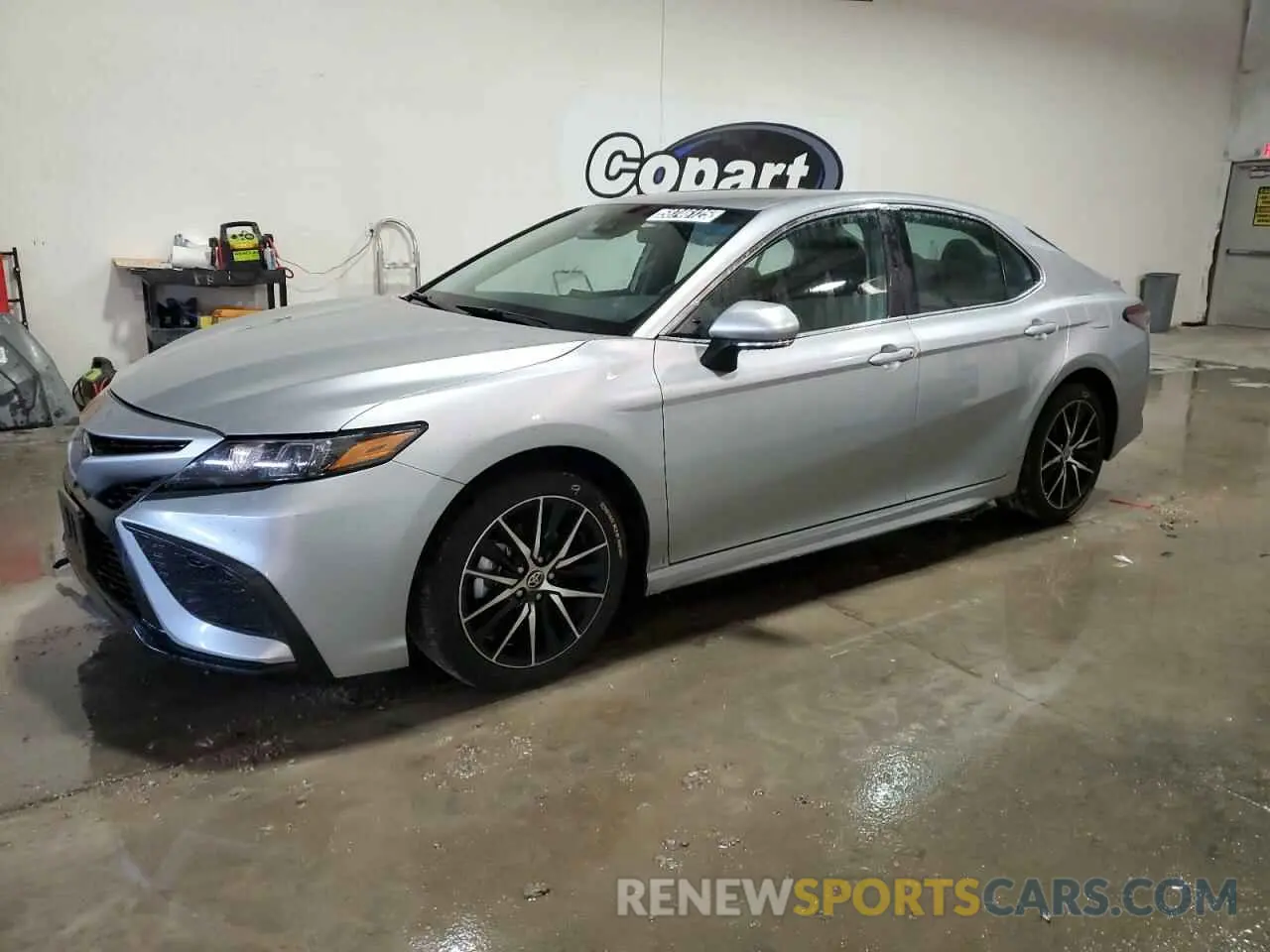 1 Photograph of a damaged car 4T1G11AK5RU903229 TOYOTA CAMRY 2024