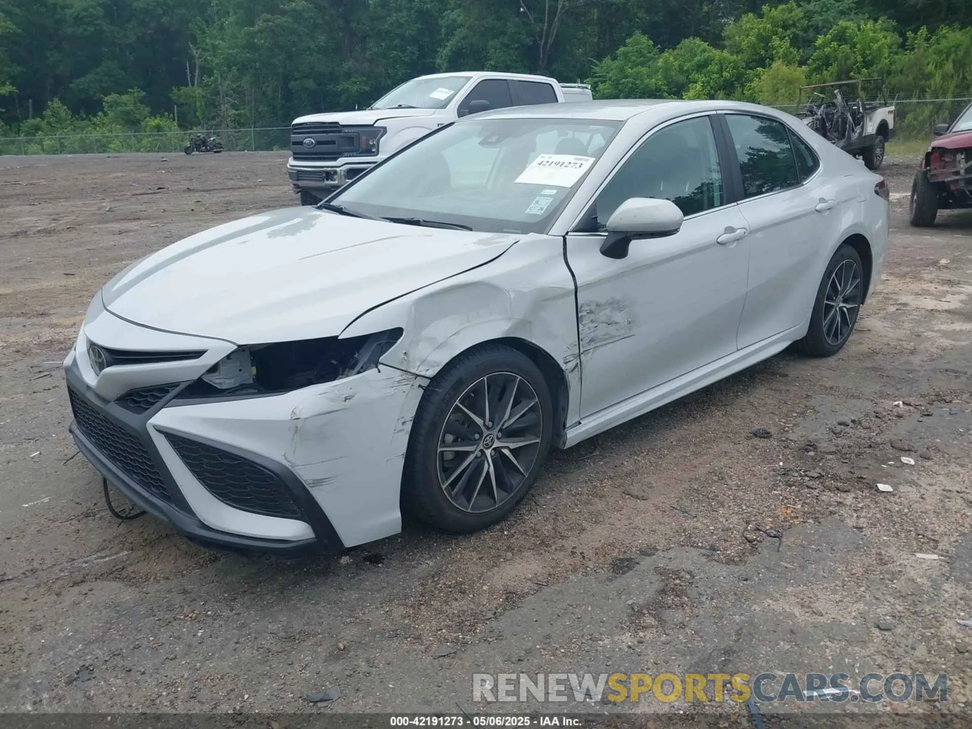 2 Photograph of a damaged car 4T1G11AK6RU231326 TOYOTA CAMRY 2024