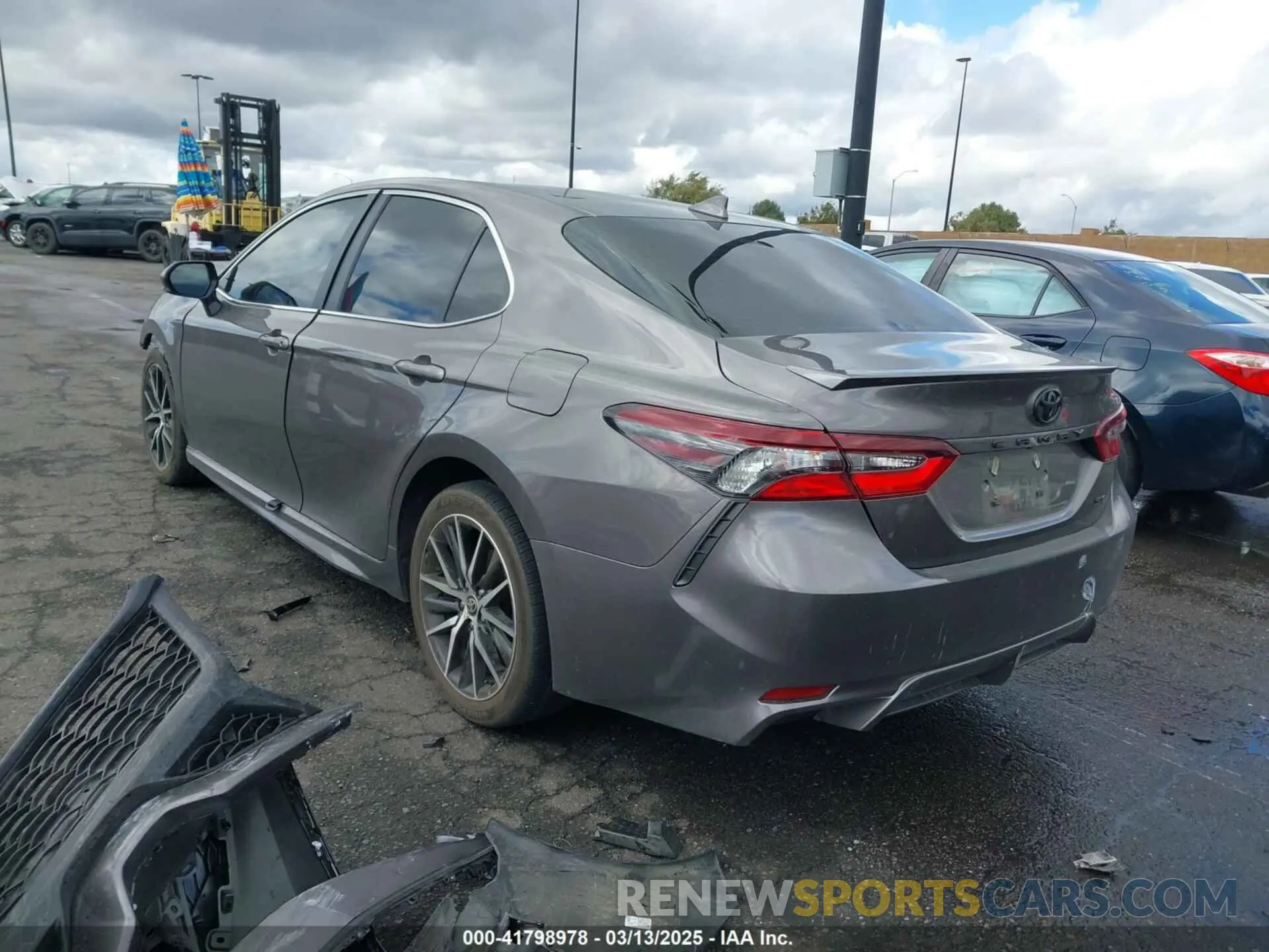 15 Photograph of a damaged car 4T1G11AK6RU900260 TOYOTA CAMRY 2024