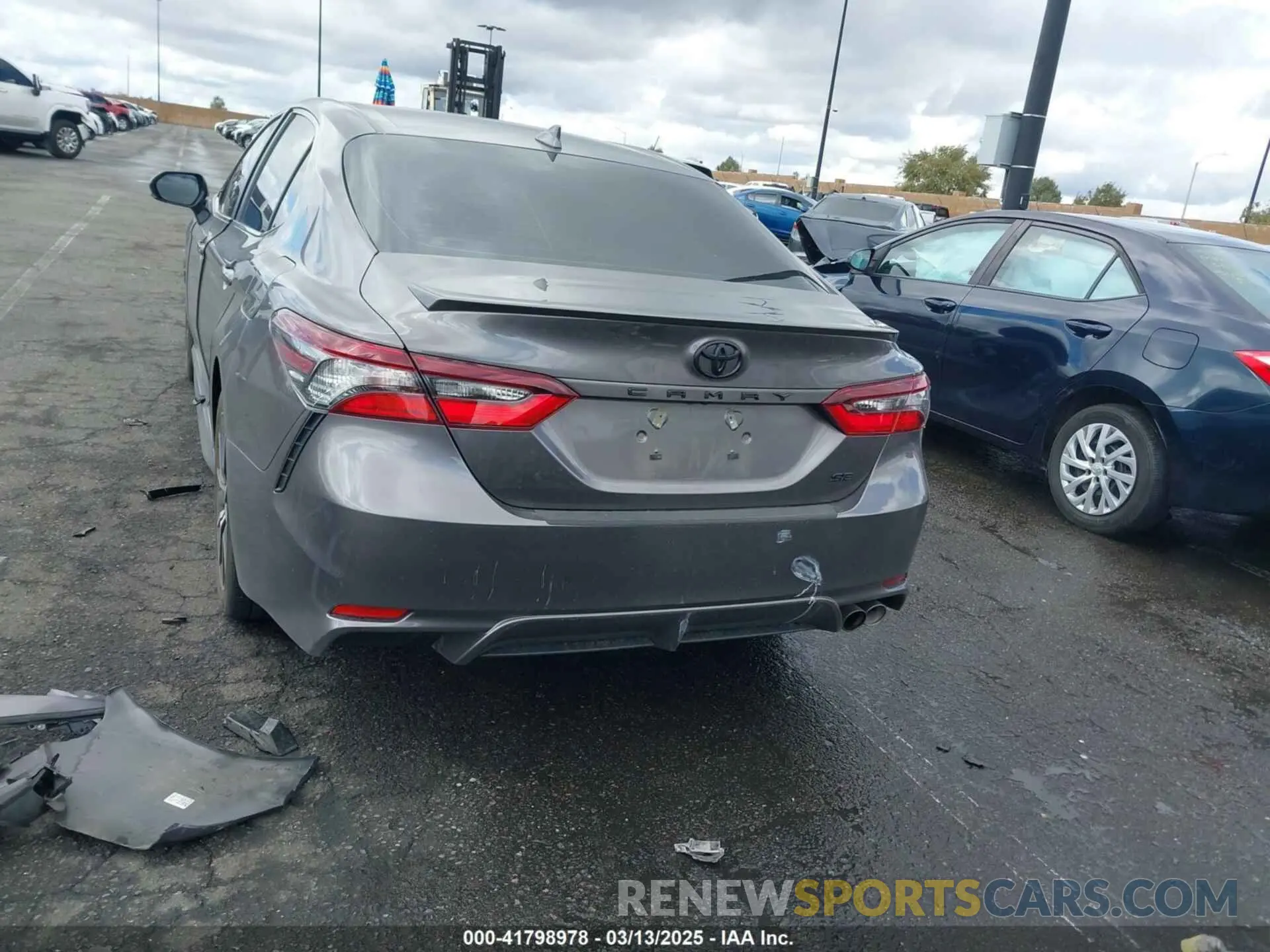 17 Photograph of a damaged car 4T1G11AK6RU900260 TOYOTA CAMRY 2024