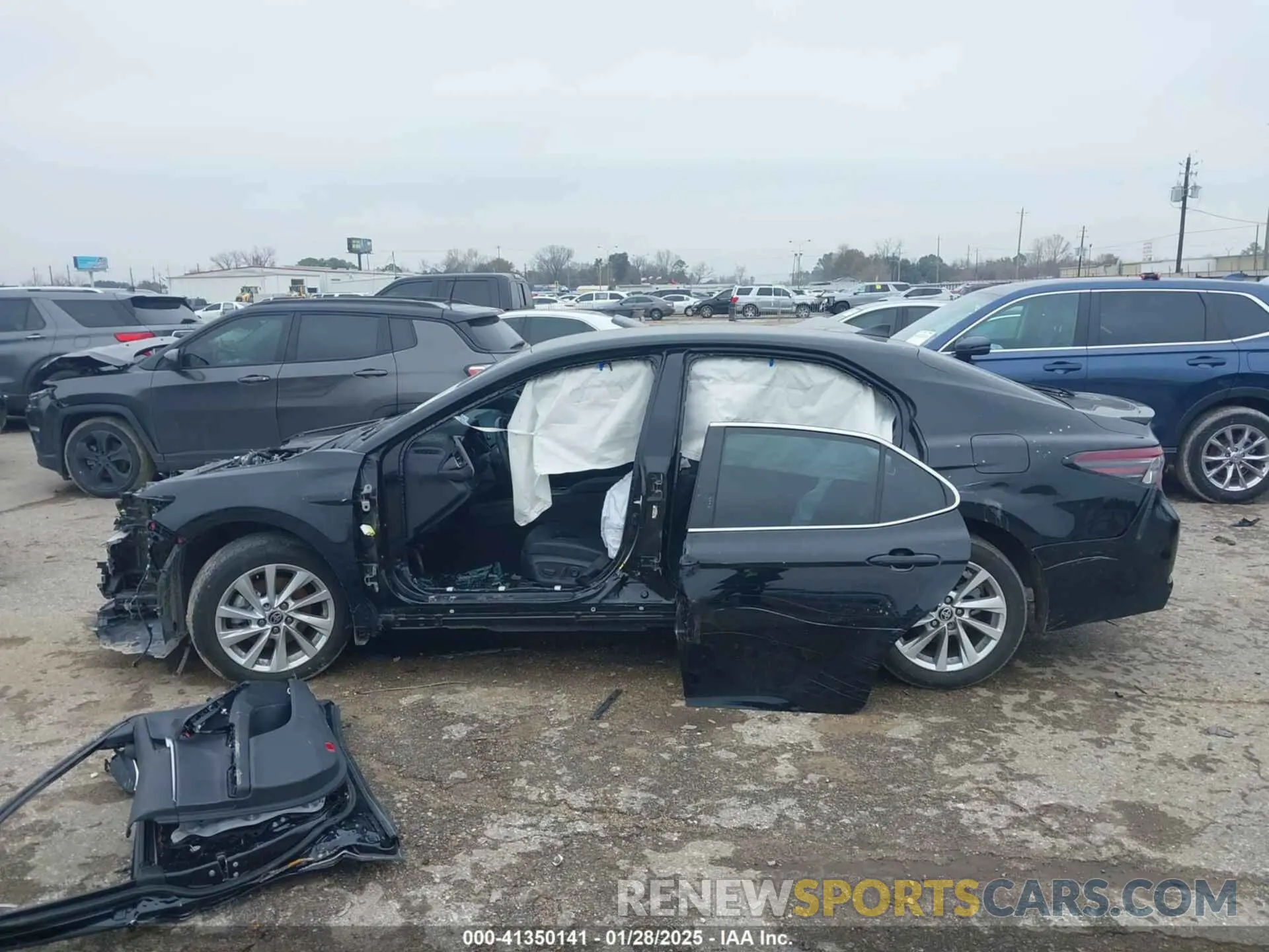 14 Photograph of a damaged car 4T1G11AK7RU869987 TOYOTA CAMRY 2024