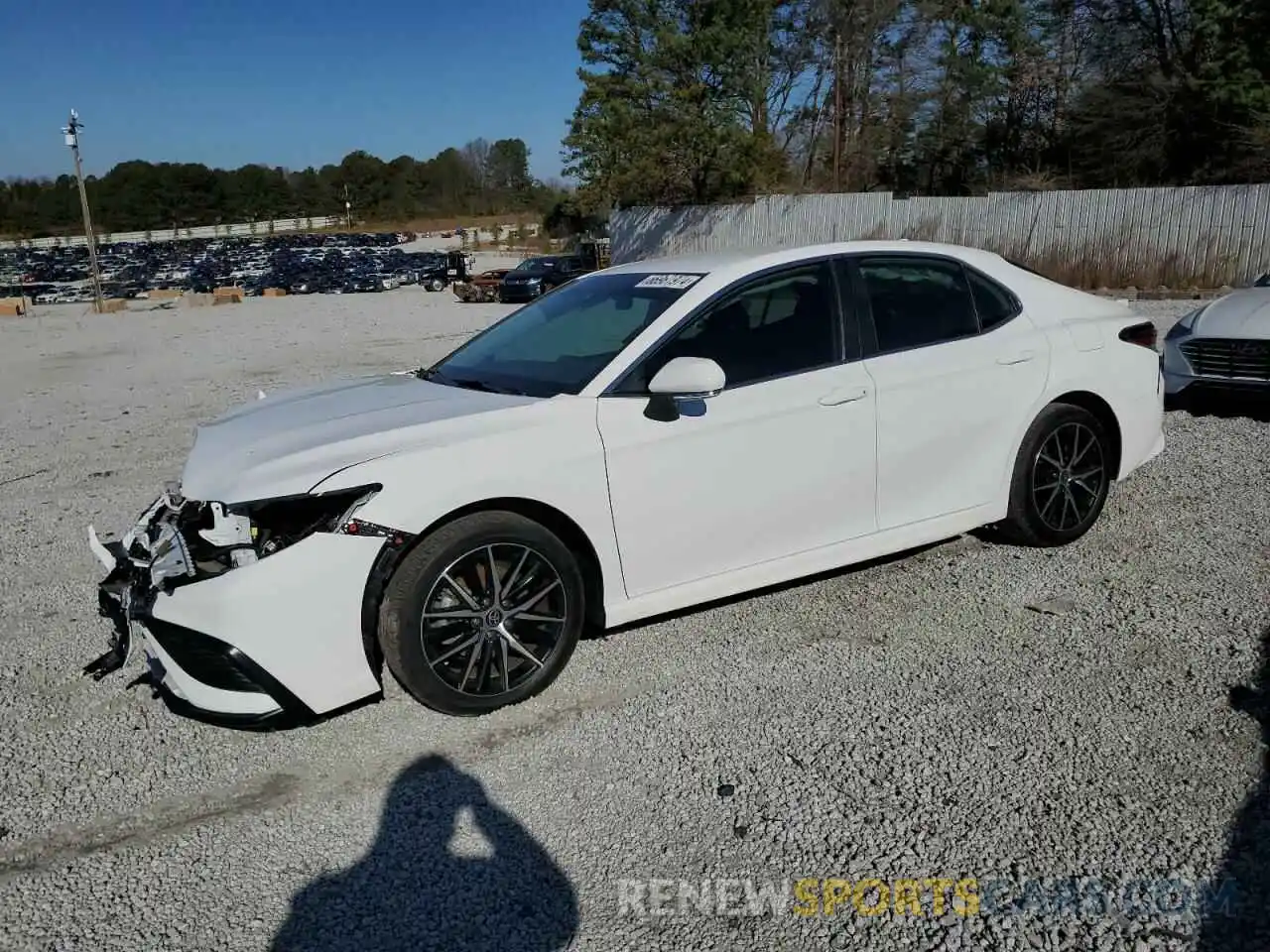 1 Photograph of a damaged car 4T1G11AK8RU886538 TOYOTA CAMRY 2024